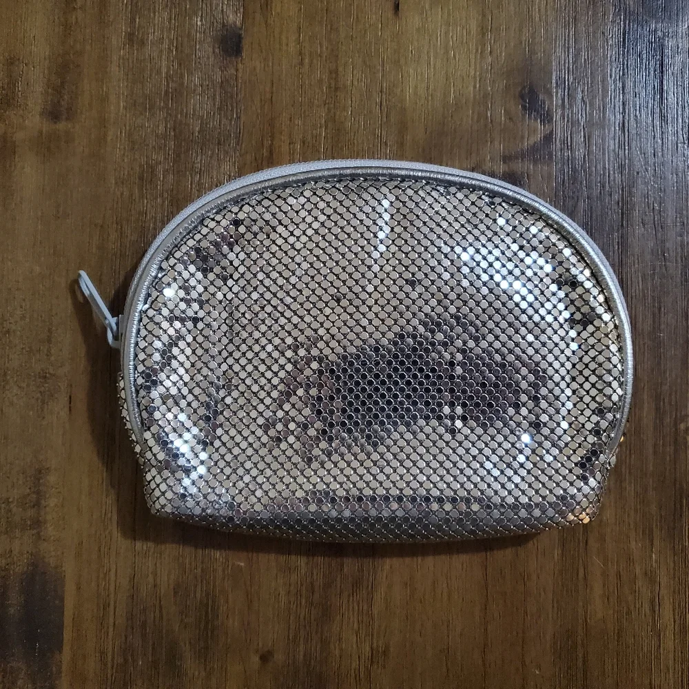New Women's Shiny Metallic Silver Metal Mesh Coin Purse / Cosmetic Makeup Bag